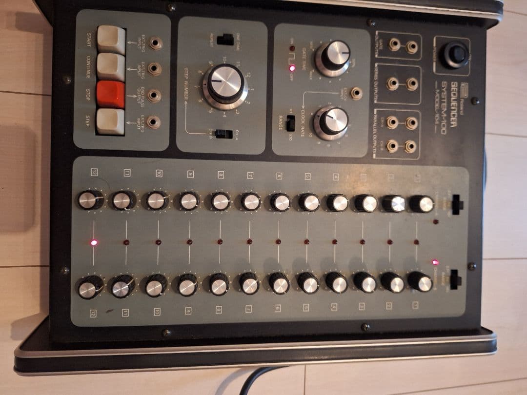 Roland Sequencer 104 Rolandsystem 100Model104