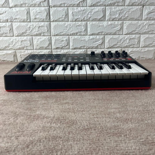 Akai Professional Midi Keyboards Pads Mpk225