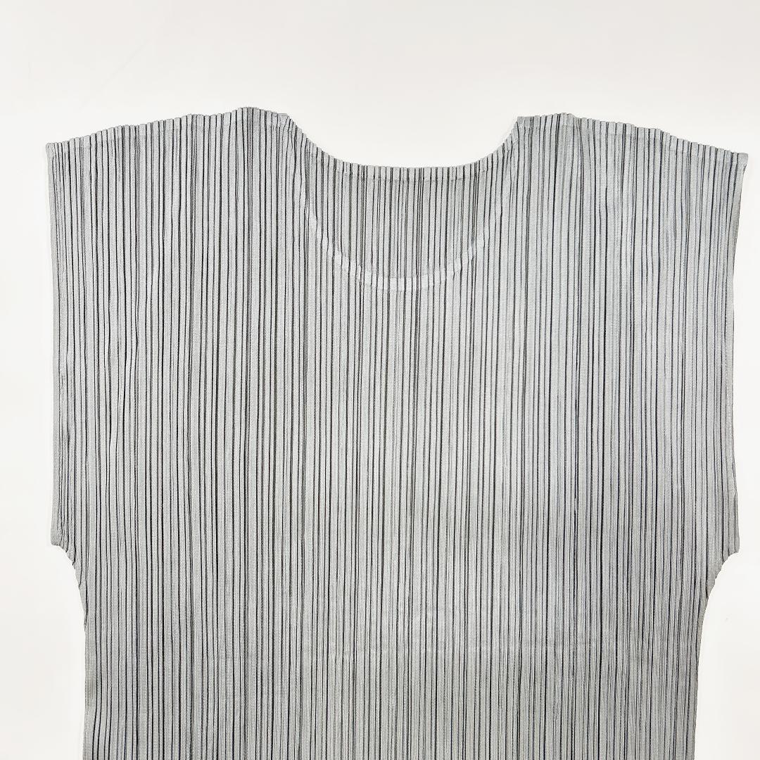 Issey Miyake Sleeveless L