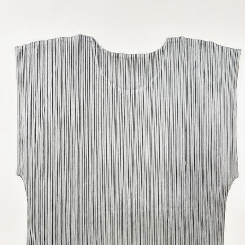 Issey Miyake Sleeveless L
