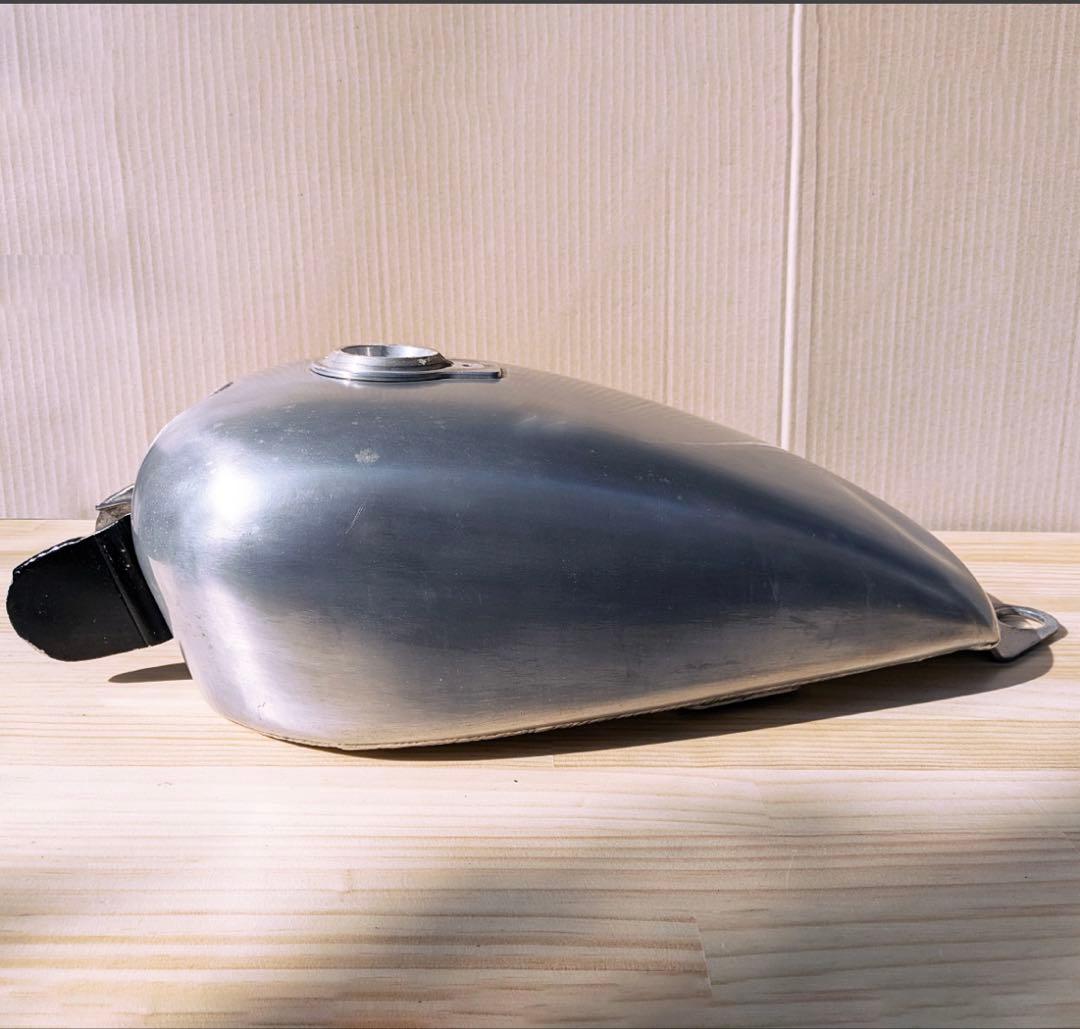 Yamaha Motor Tanks Sr400 2% 33
