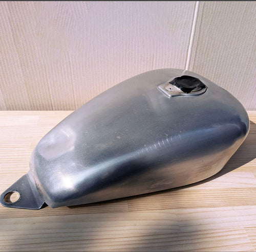 Yamaha Motor Tanks Sr400 2% 33
