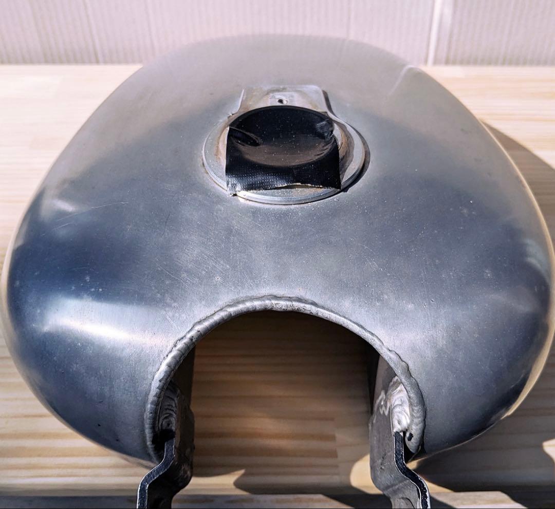 Yamaha Motor Tanks Sr400 2% 33