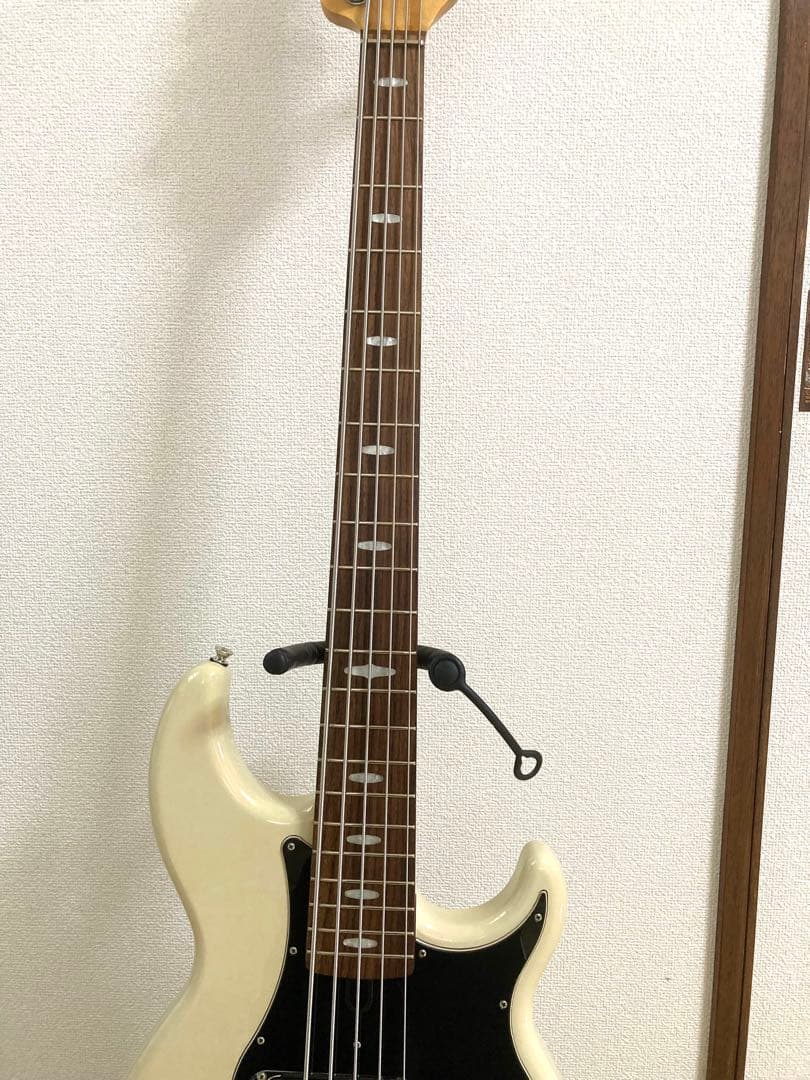 Yamaha Electric Basses Bb1025X