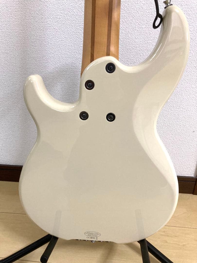 Yamaha Electric Basses Bb1025X
