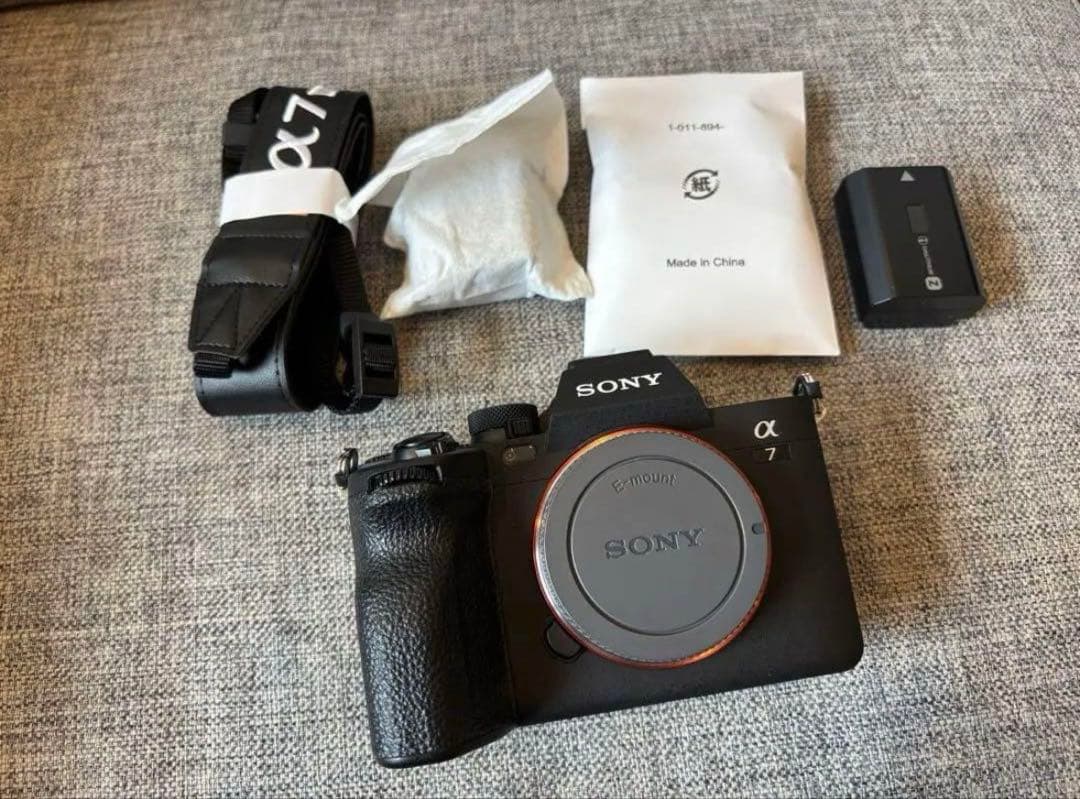 Sony Mirrorless Interchangeable Lips 7Iv