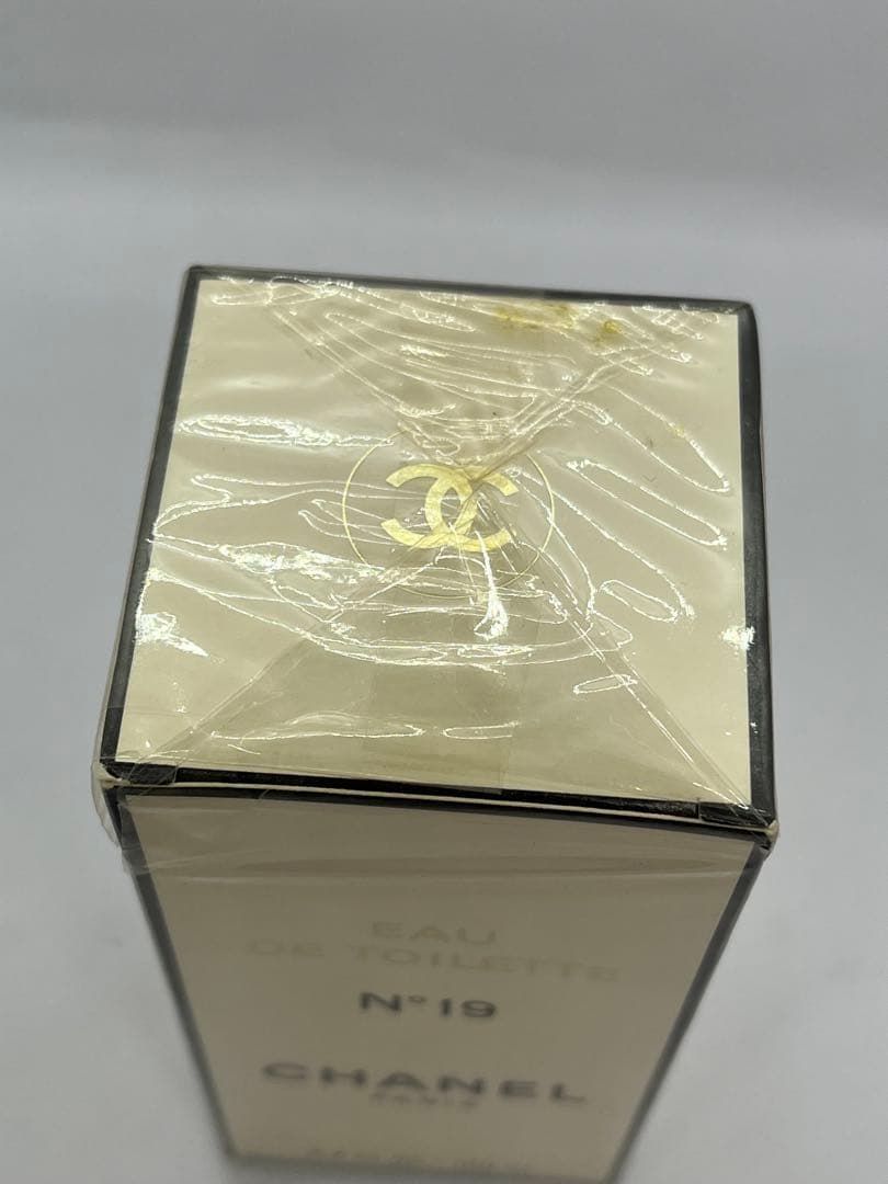 Chanel Perfume (Women) N 19 100Ml