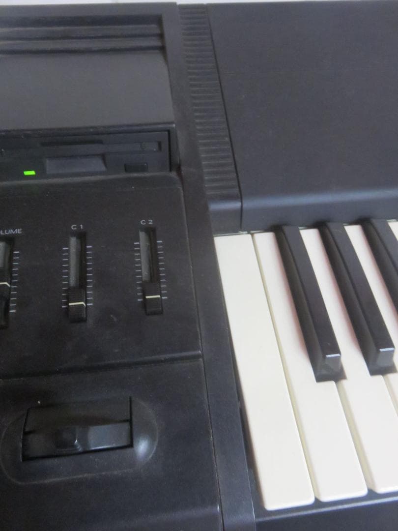 Roland Keyboards Digital Pianos Xp 80