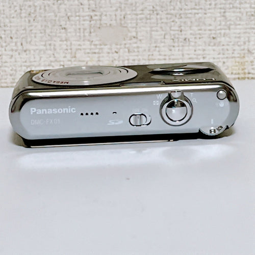 Panasonic Compact Digital Camera Lumix Dmc-Fx01 Leica Mega O.I.S. 600 Sd