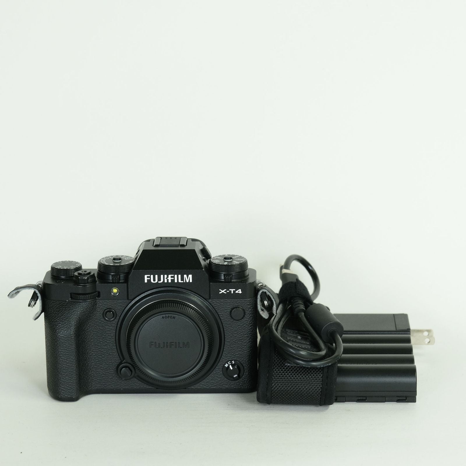 Fujifilm Mirrorless Interchangeable Lips 6,980 2 X-T4 X