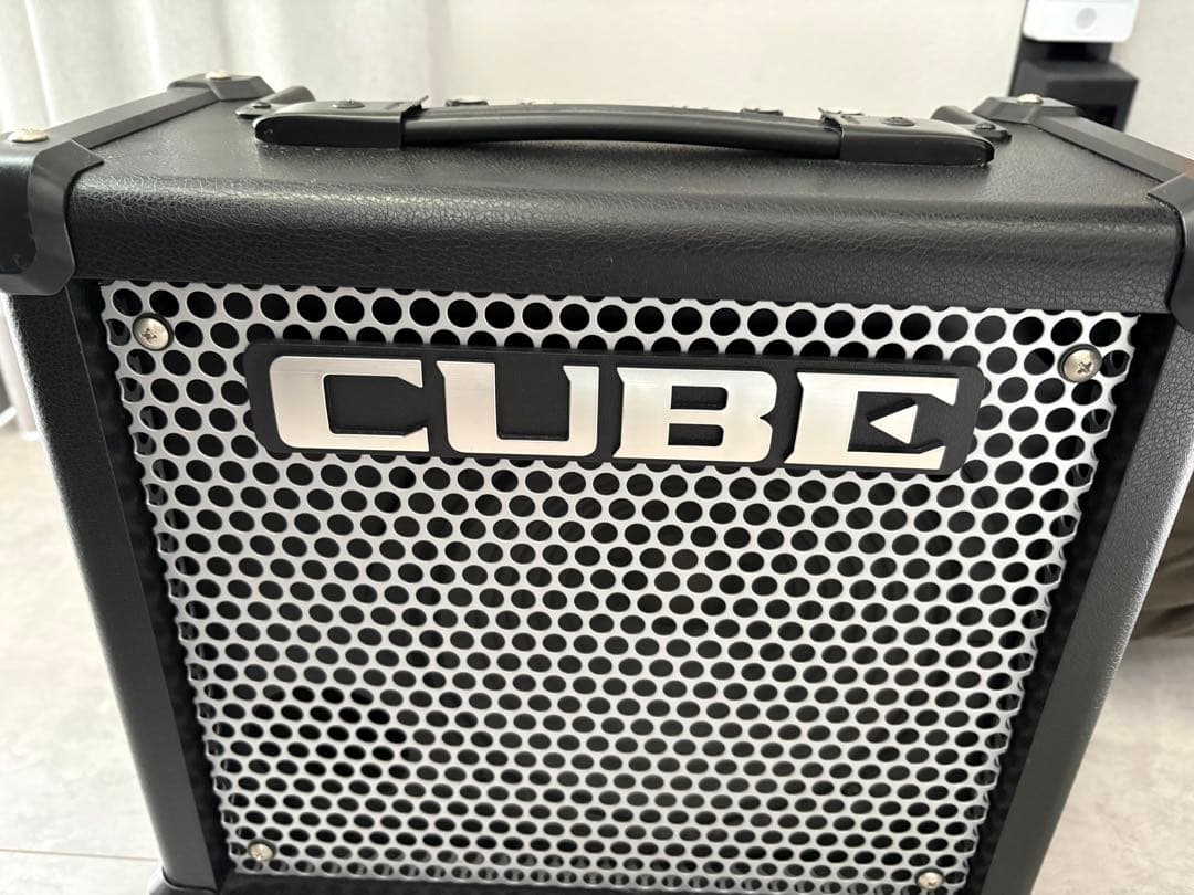 Roland Guitar Amplifiers Cube-10Gx