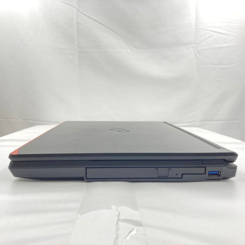 Fujitsu Windows Notebook Body Lifebook A579 Core I5 8365U/ 8Gb/Ssd 256Gb/15.6