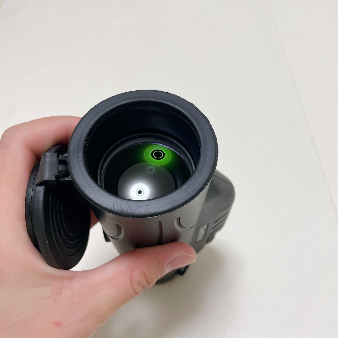 Monocle 80X100