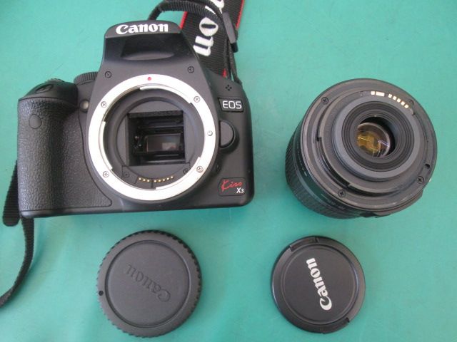 Canon Digital Slr Kiss X3 18-55Mm (0406Ai)Pt-1S