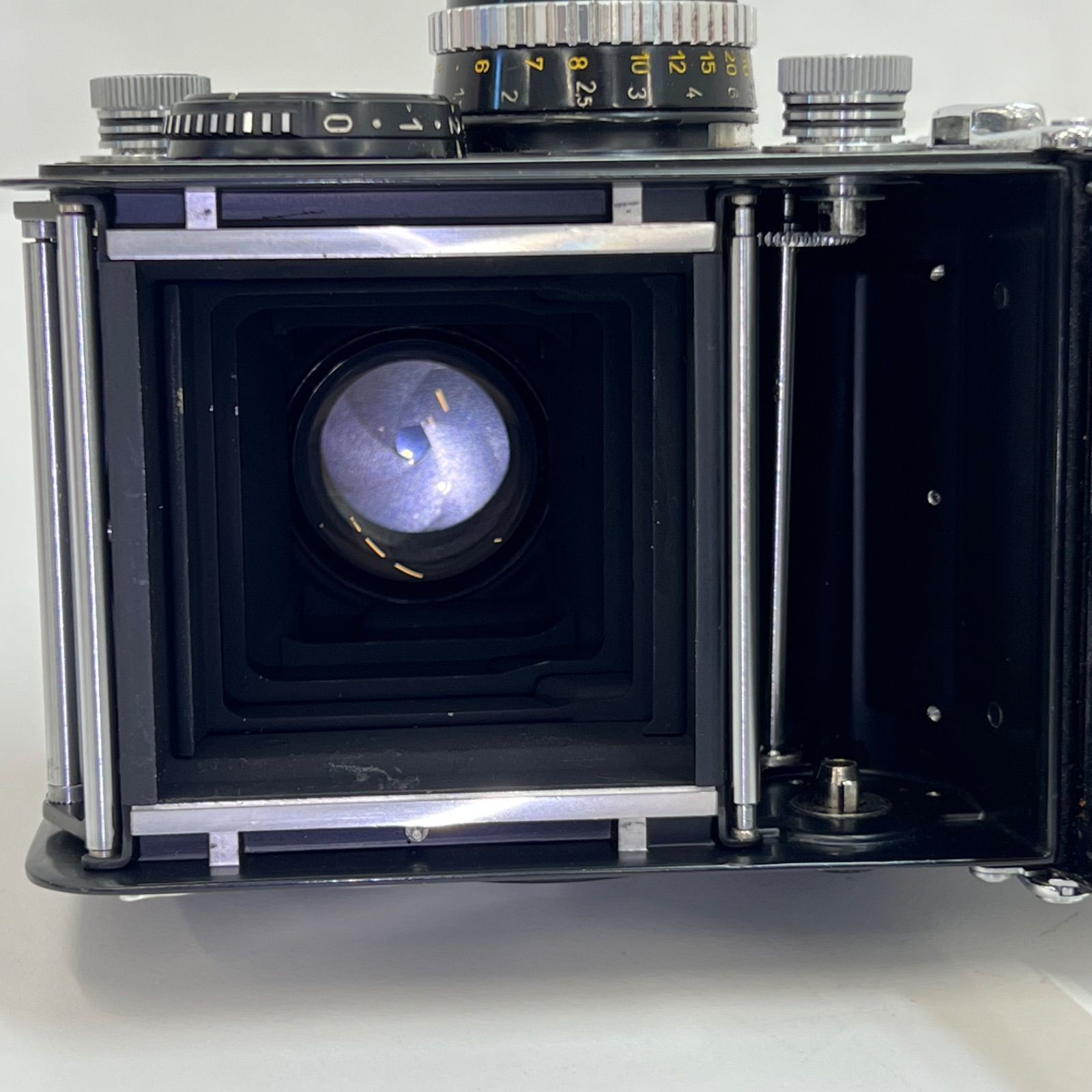 Large -Size Medium Format Camera (Film) 000992 Rolleiflex Planar F2.8
