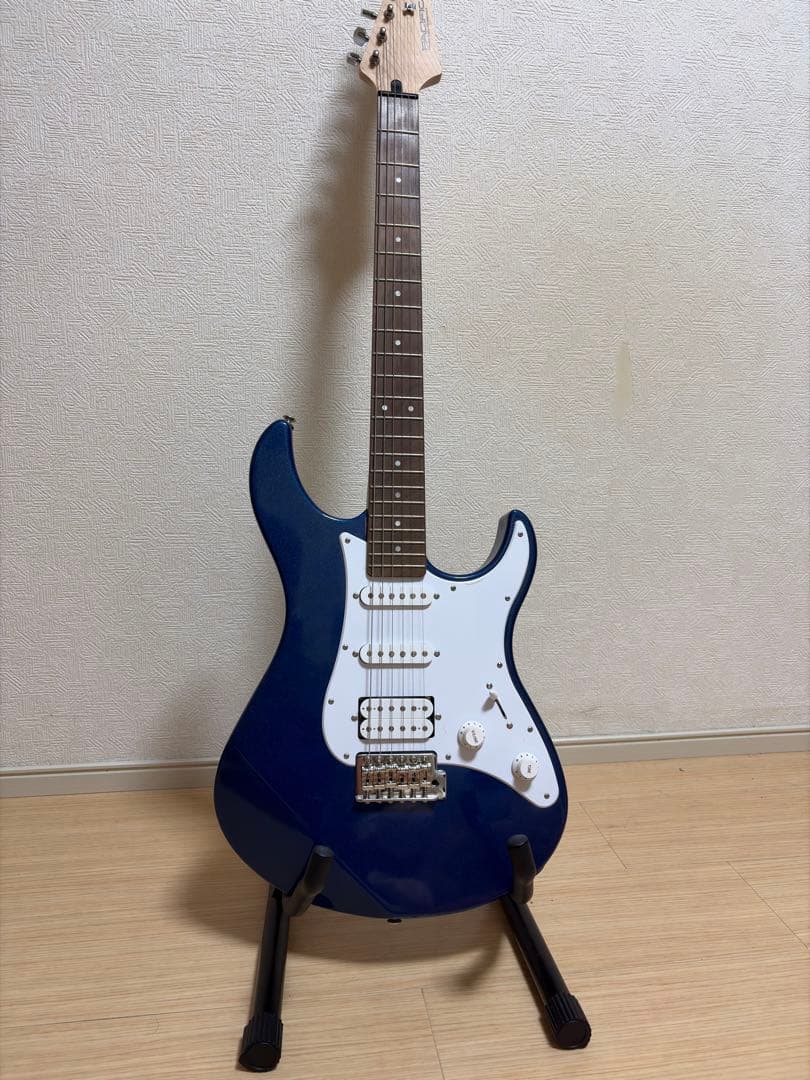 Yamaha Electric Guitars Pacifica012