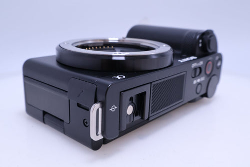 Sony Mirrorless Interchangeable Lips 69 Zv-E10 Vlog Vlogcam Aps-C (Black)(