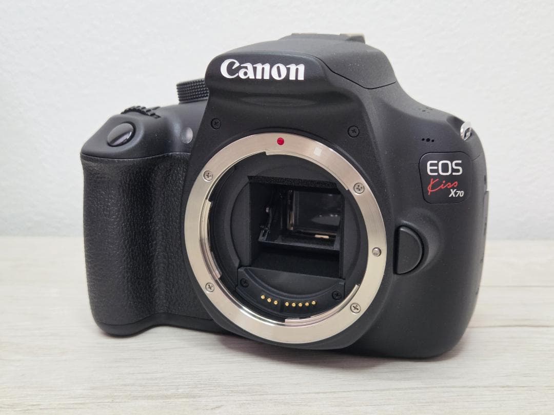 Canon Digital Slrs Eos Kiss X70