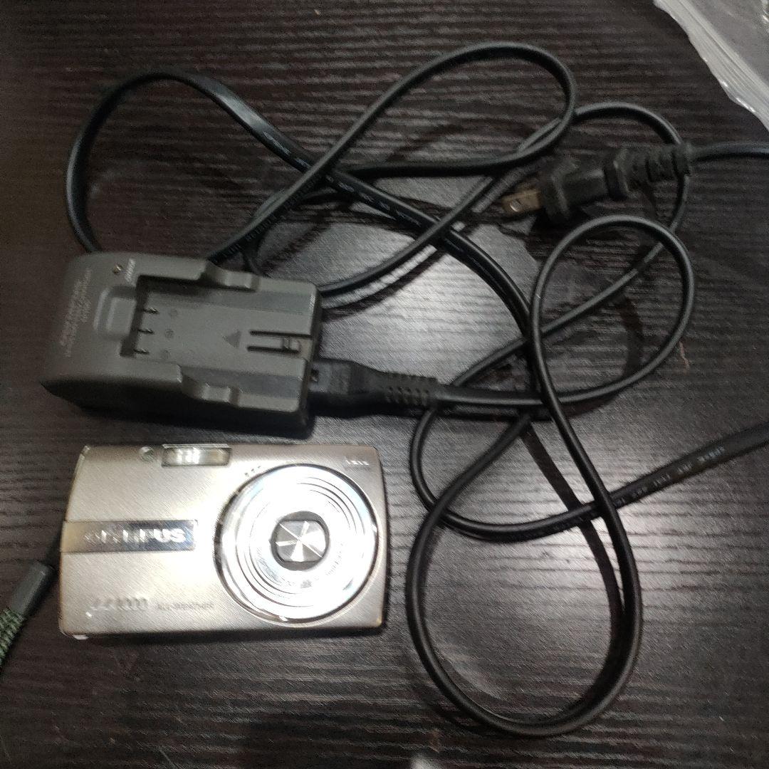 Fujifilm Compact Digital Camera 1000