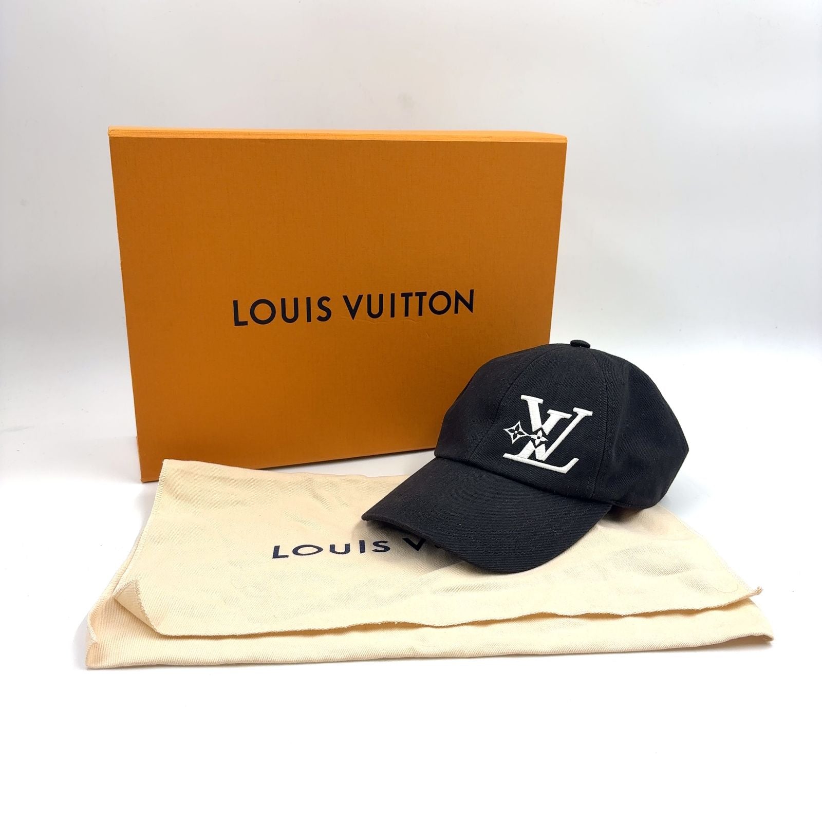 Louis Vuitton Others Lv M7608M