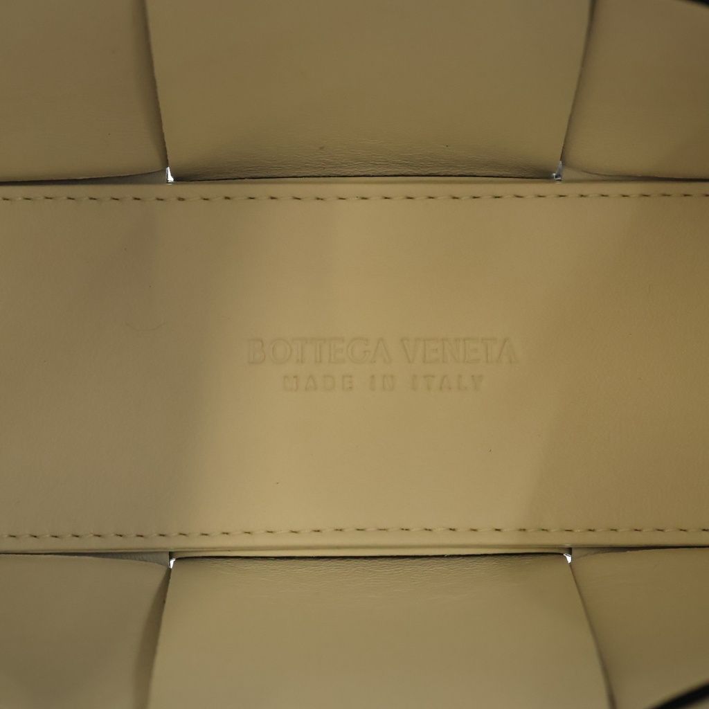 Bottega Veneta Shoulder Bag 729029