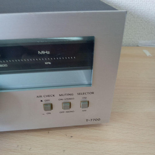 Onkyo Radio Tuner T-7700 Fm/Am