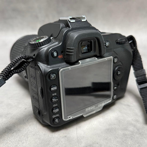 Nikon Digital Slrs Nikond90 Nikkor 18-105Mmf/3.5-5.6G