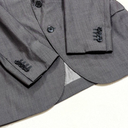 Tomorrowland Business Suits 2026