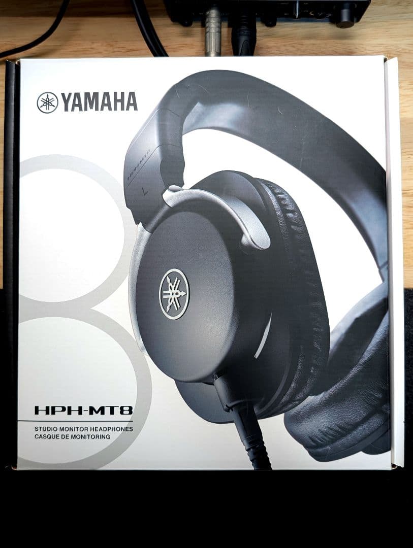 Yamaha Recableable Headphones Hph-Mt8