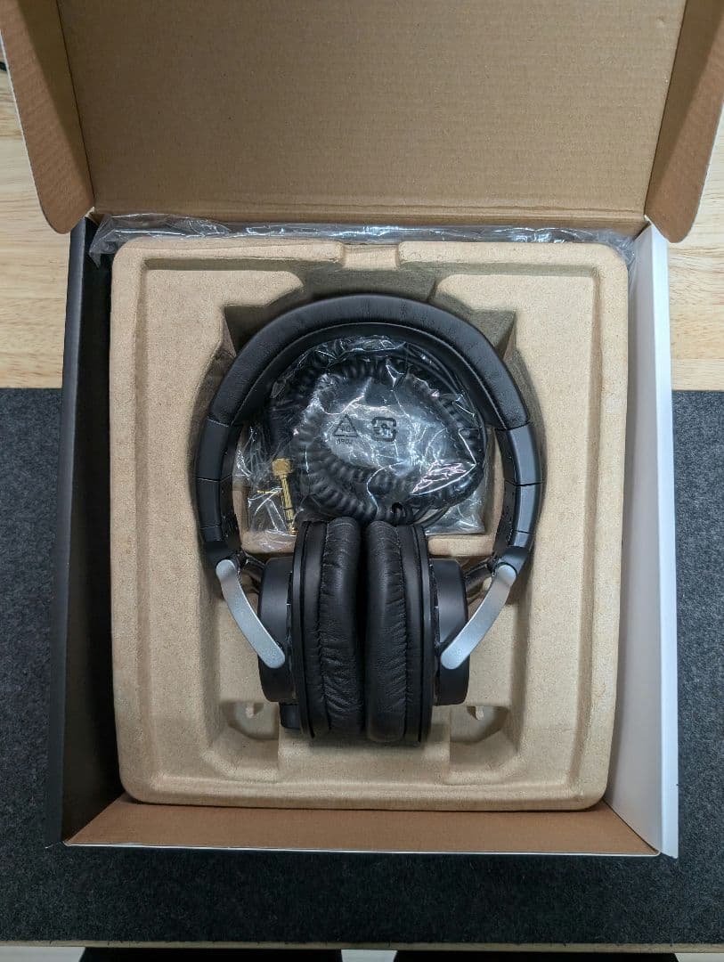 Yamaha Recableable Headphones Hph-Mt8
