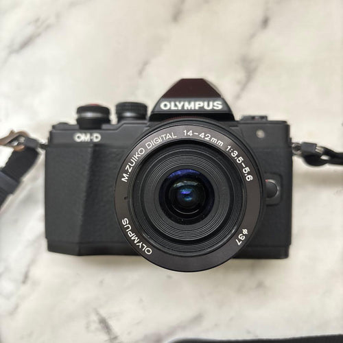 Olympus Mirrorless Interchangeable Lens Cameras Om-D E-M10Mark2