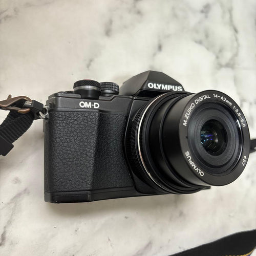 Olympus Mirrorless Interchangeable Lens Cameras Om-D E-M10Mark2
