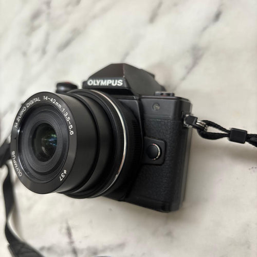 Olympus Mirrorless Interchangeable Lens Cameras Om-D E-M10Mark2
