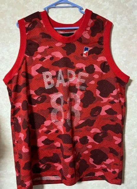 Een badende aap shirts tanktops