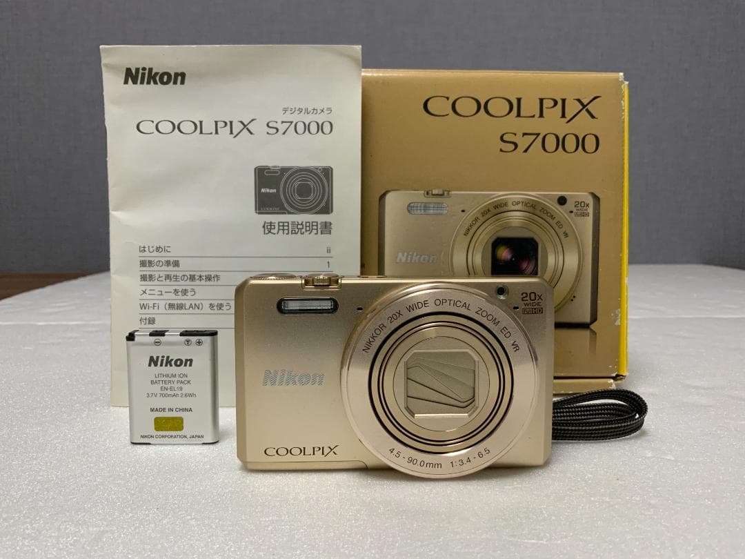 Compact Digital Cameras Nikon Coolpix S7000