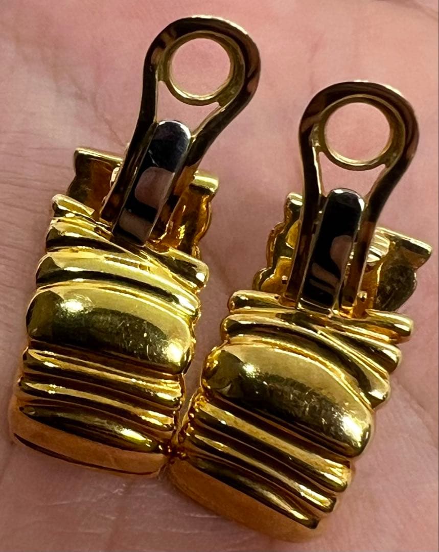 Cartier Clip-On Earrings 1992 750
