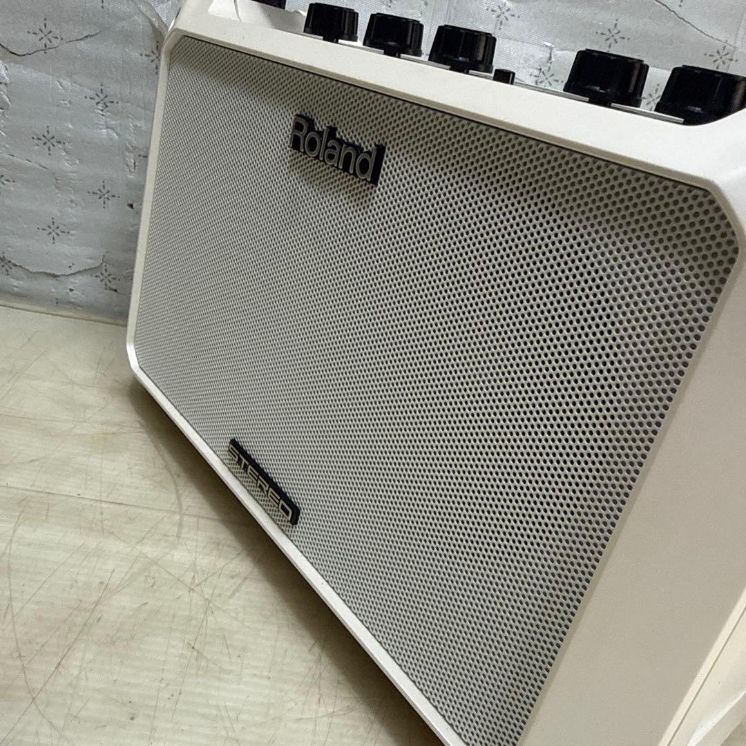 Guitar Amplifier Roland Mobile Ba 3