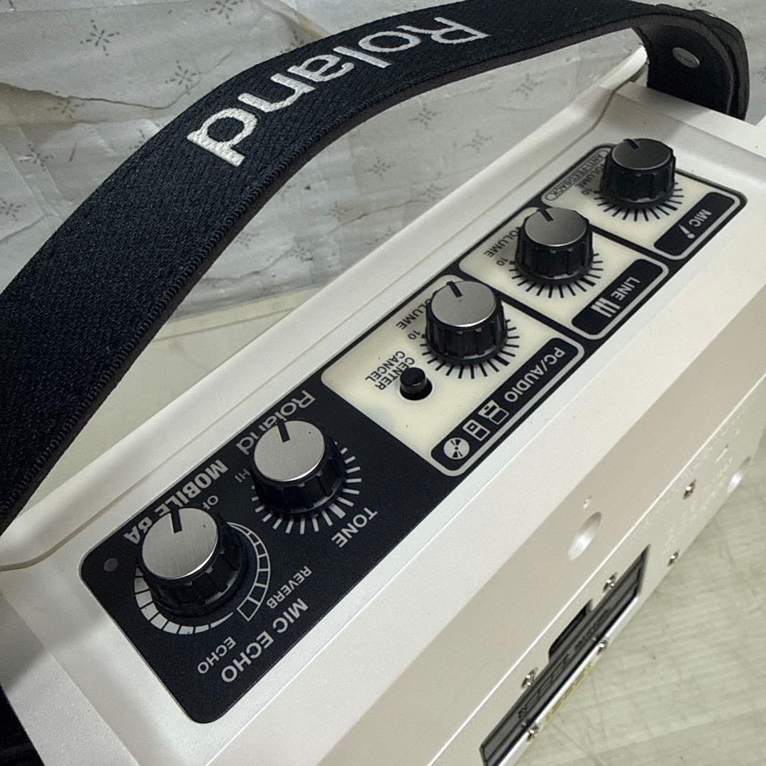 Guitar Amplifier Roland Mobile Ba 3