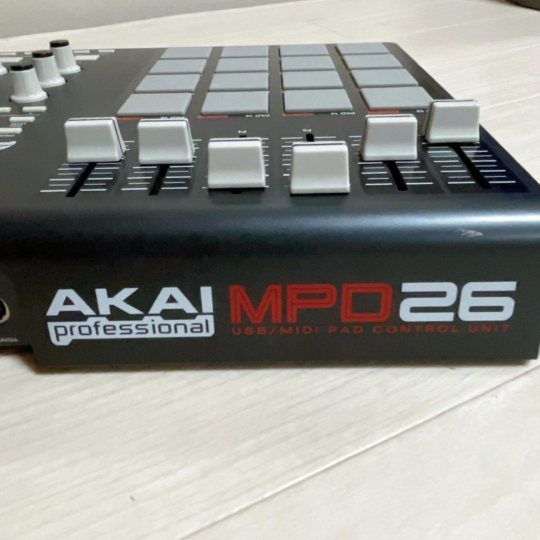 Akai Professional Midi Keyboards Pads Mpd26