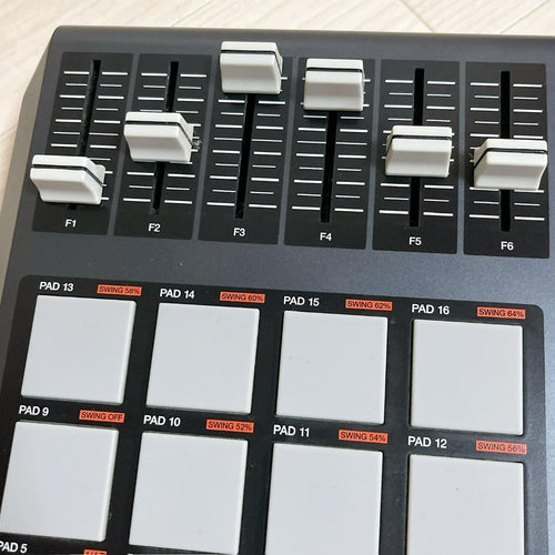 Akai Professional Midi Keyboards Pads Mpd26