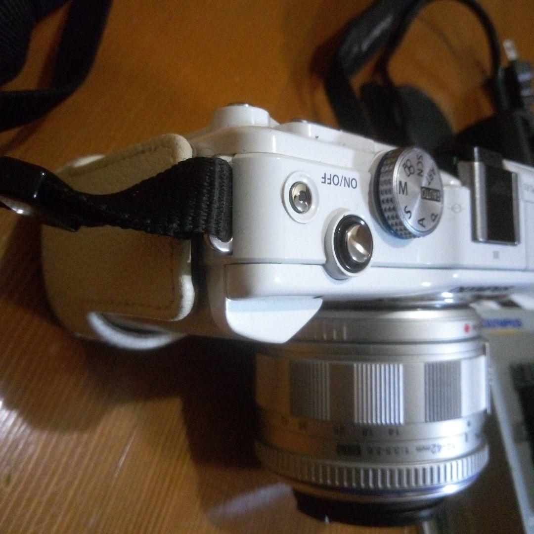 Olympus Mirrorless Interchangeable Lens Cameras Pen E-Pl1S