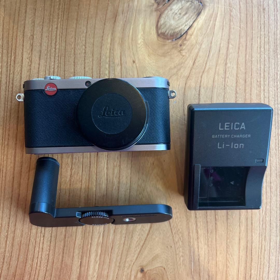 Compact Digital Cameras Leica X1