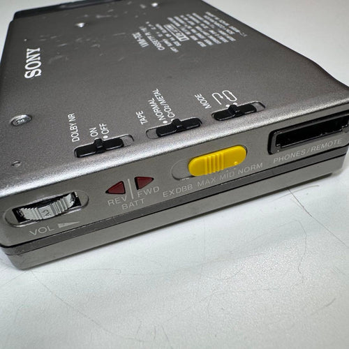 Sony Cassette Player Walkman Wm-70Z