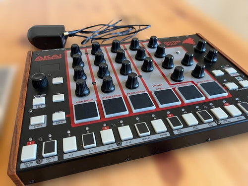 Akai Professional Expansion Pads, Samplers Effects Units Rhythm Wolf