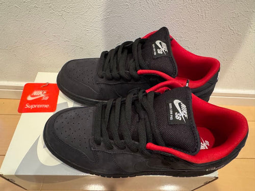 Supreme Sneakers Nike Sb Dunk Low