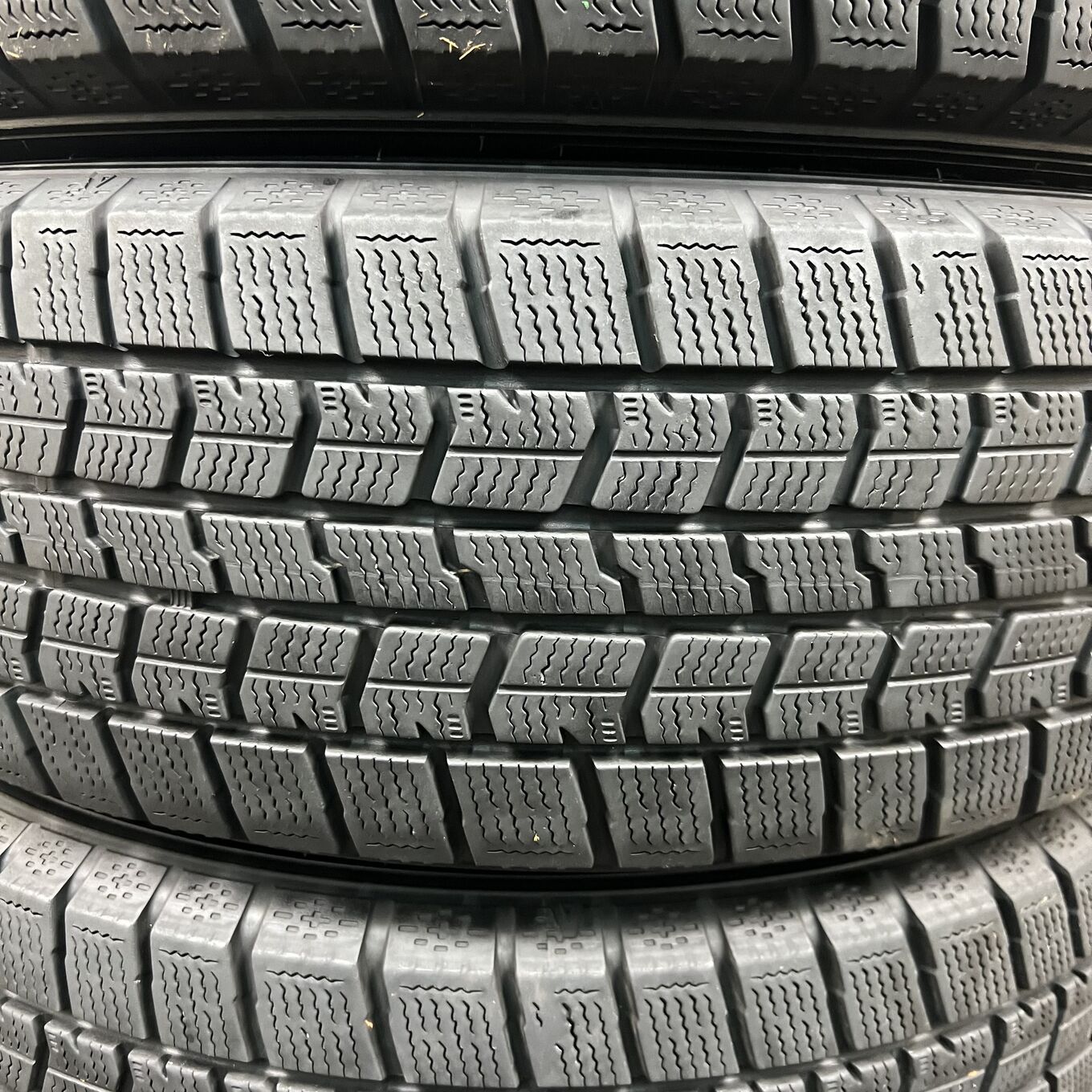 Toyota 16 Inches Goodyear 195/65R16 #465S40925