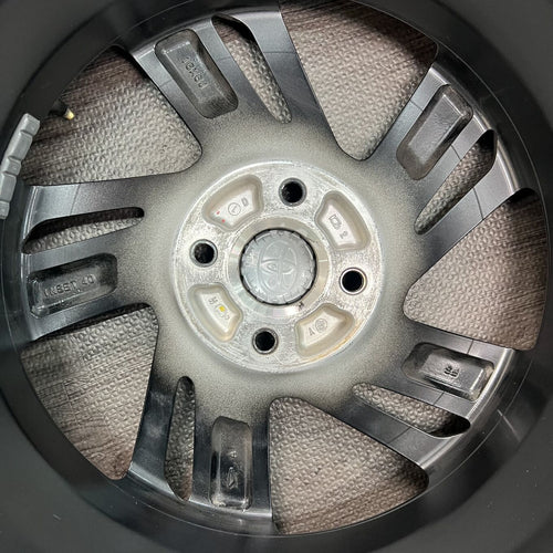 Toyota 16 Inches Goodyear 195/65R16 #465S40925