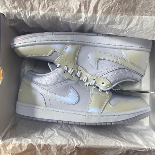 Air Jordan Sneakers W 1 Low Se "Pearlized" 28.5