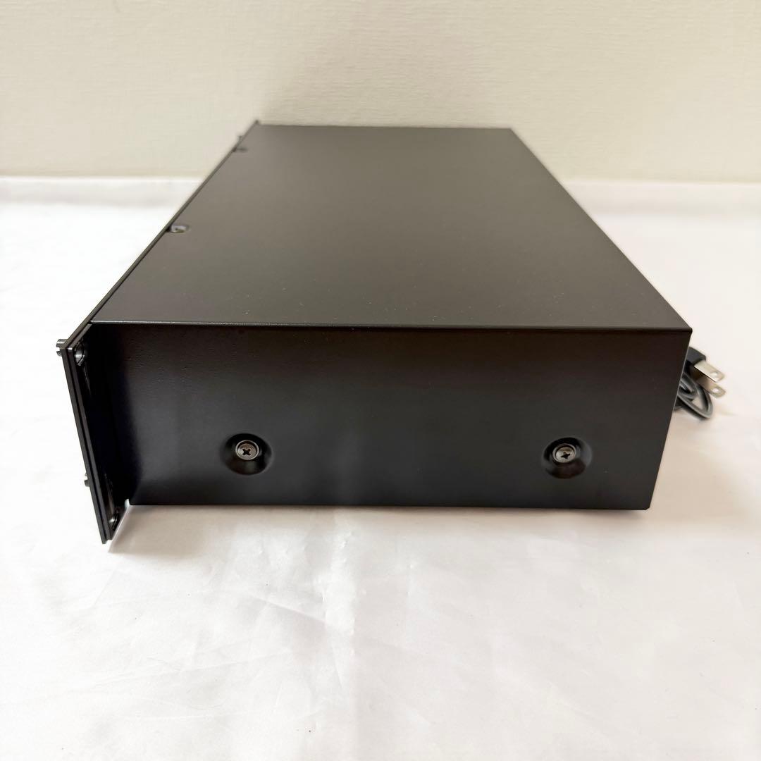 Yamaha Equalizers Q2031B