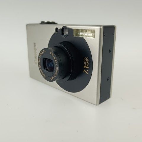 Canon Compact Digital Camera Ixy 10